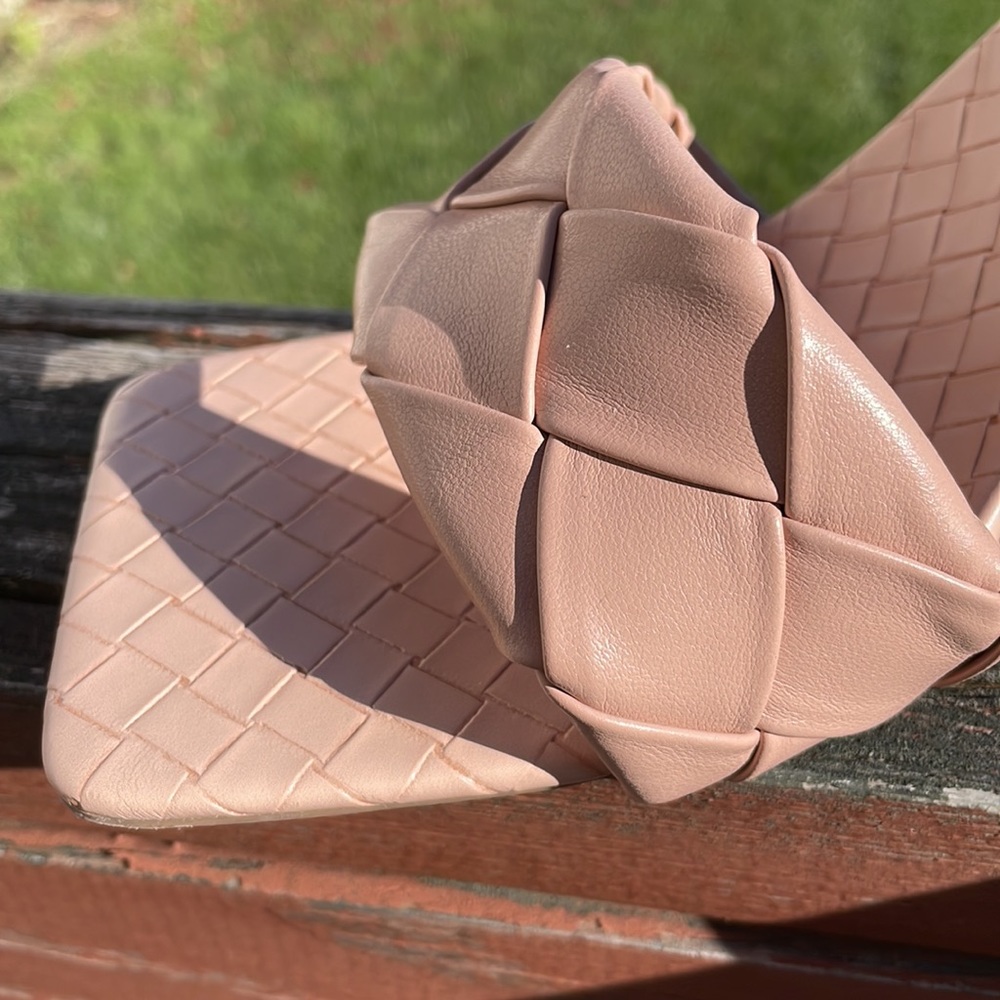 Woven sandals - Picture 3 of 8